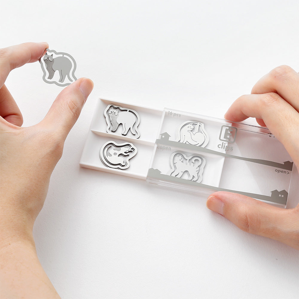 E-Clips, Chat