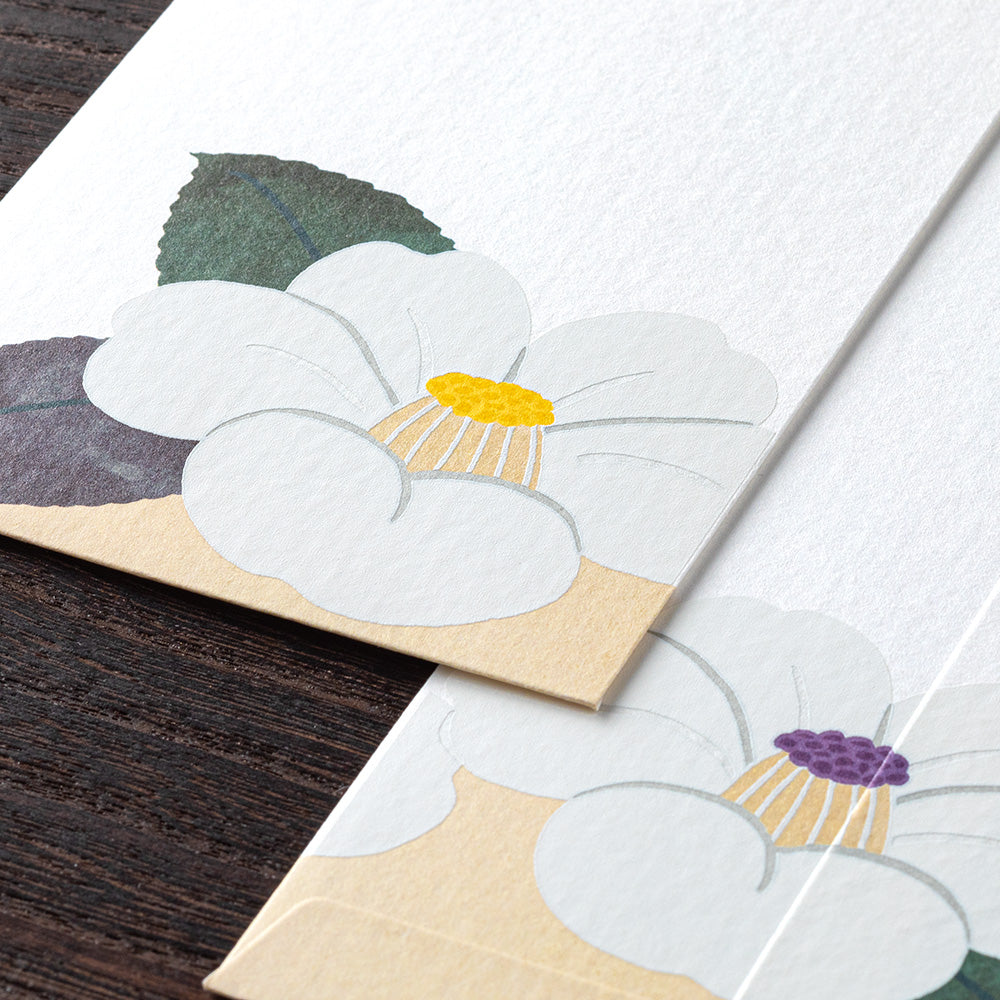 Enveloppe, Camelia blanc